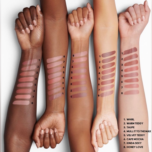 New "Kinda Sexy" MACximal silky matte lipstick - Picture 3 of 7